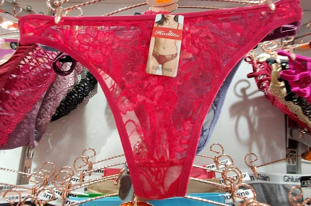 Ladies pants a dozen