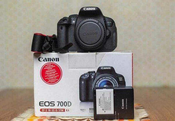 Canon EOS 700d