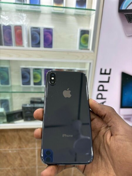 iPhone X 64GB Occasion sans Id