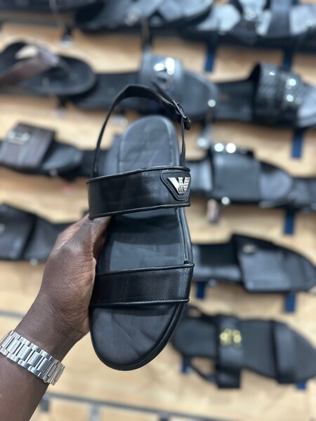 Sandales en cuir noir élégant pour hommes