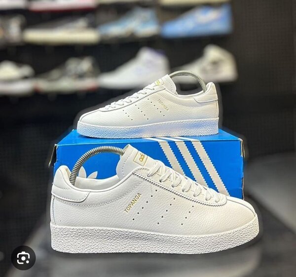 Adidas topanga