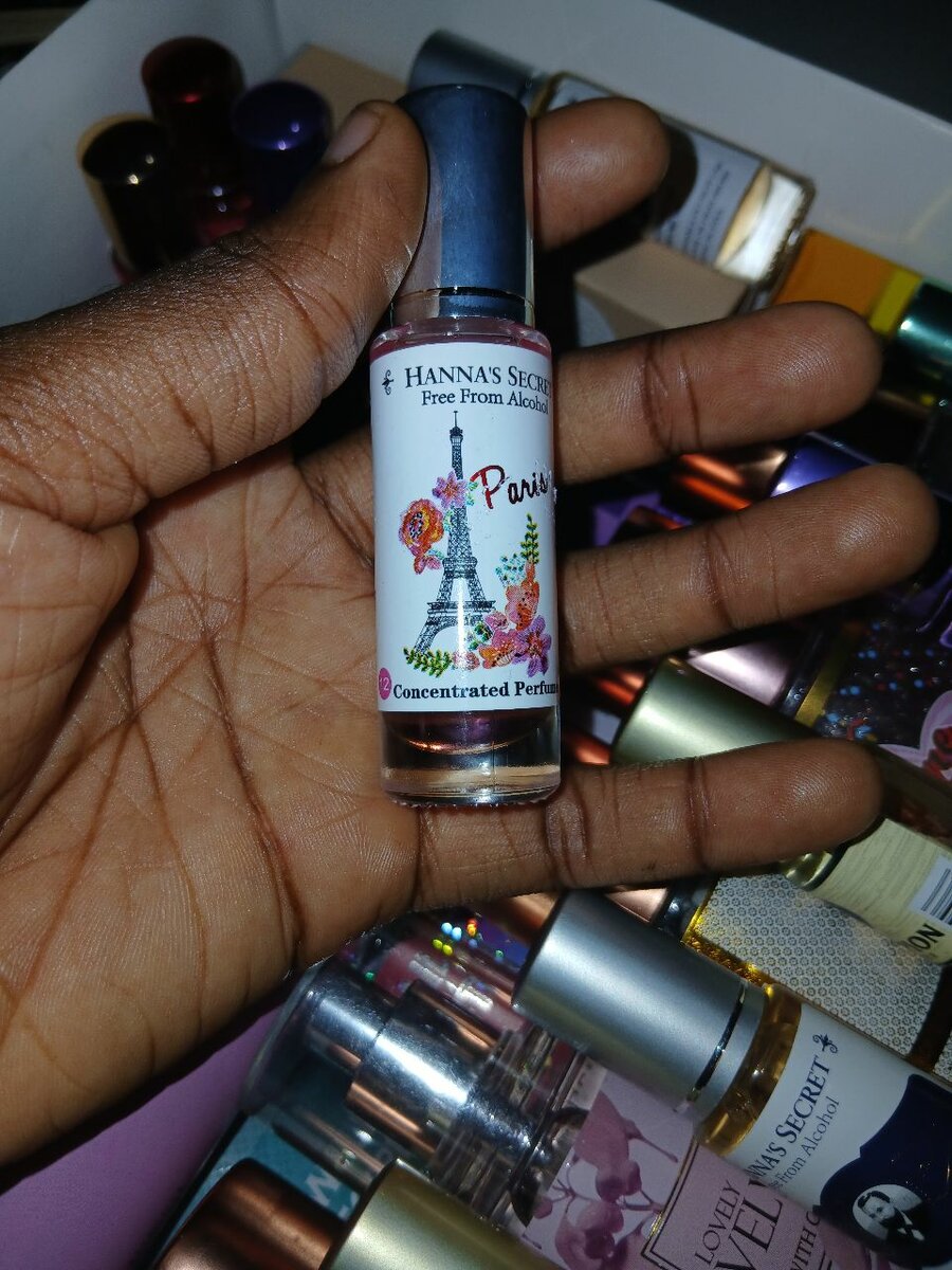 Hanna's Secret Oil Perfume