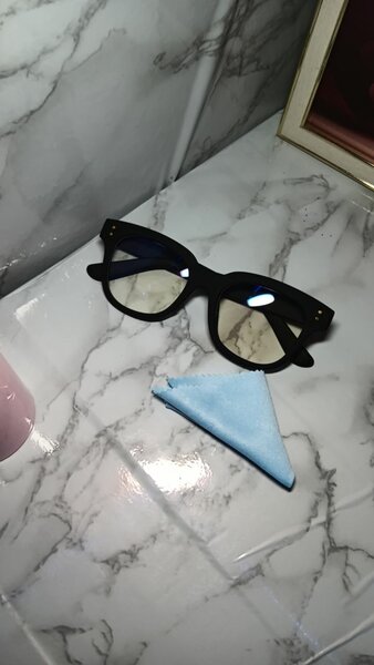 Lunettes anti-lumière bleue