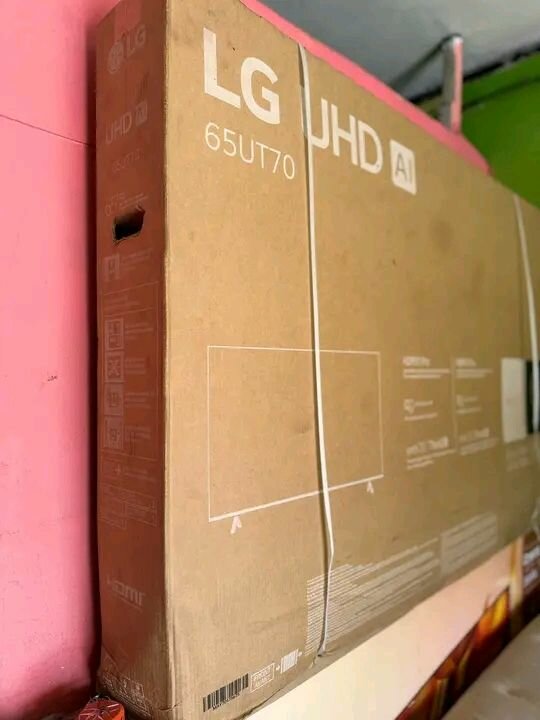 LG 65" UHD AI Smart TV