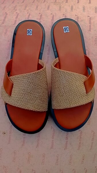 Sandales en paille élégantes