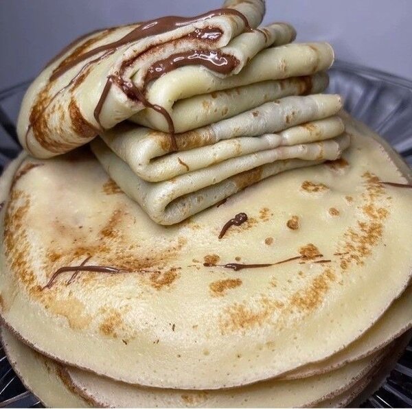 Crêpes tartinées au chocolat