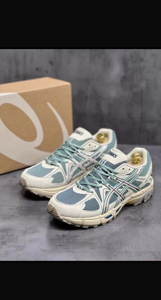 Chaussures de course légères