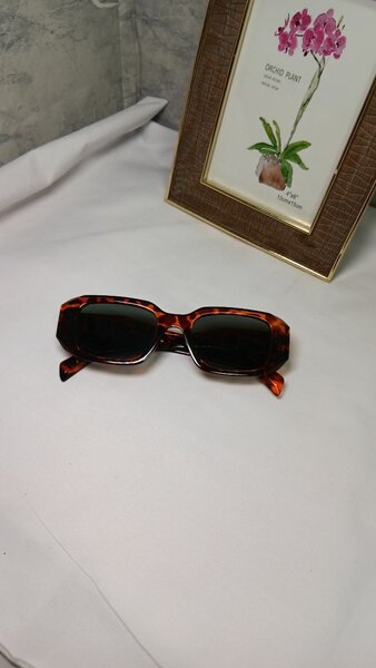 Lunettes de soleil carrées