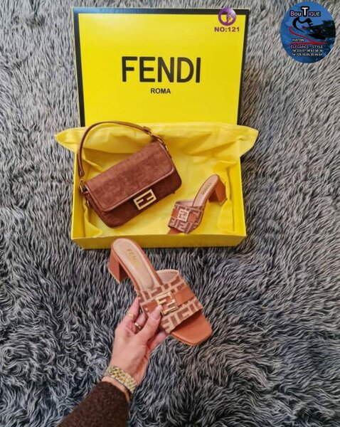 Ensemble sandale et sac Fendi