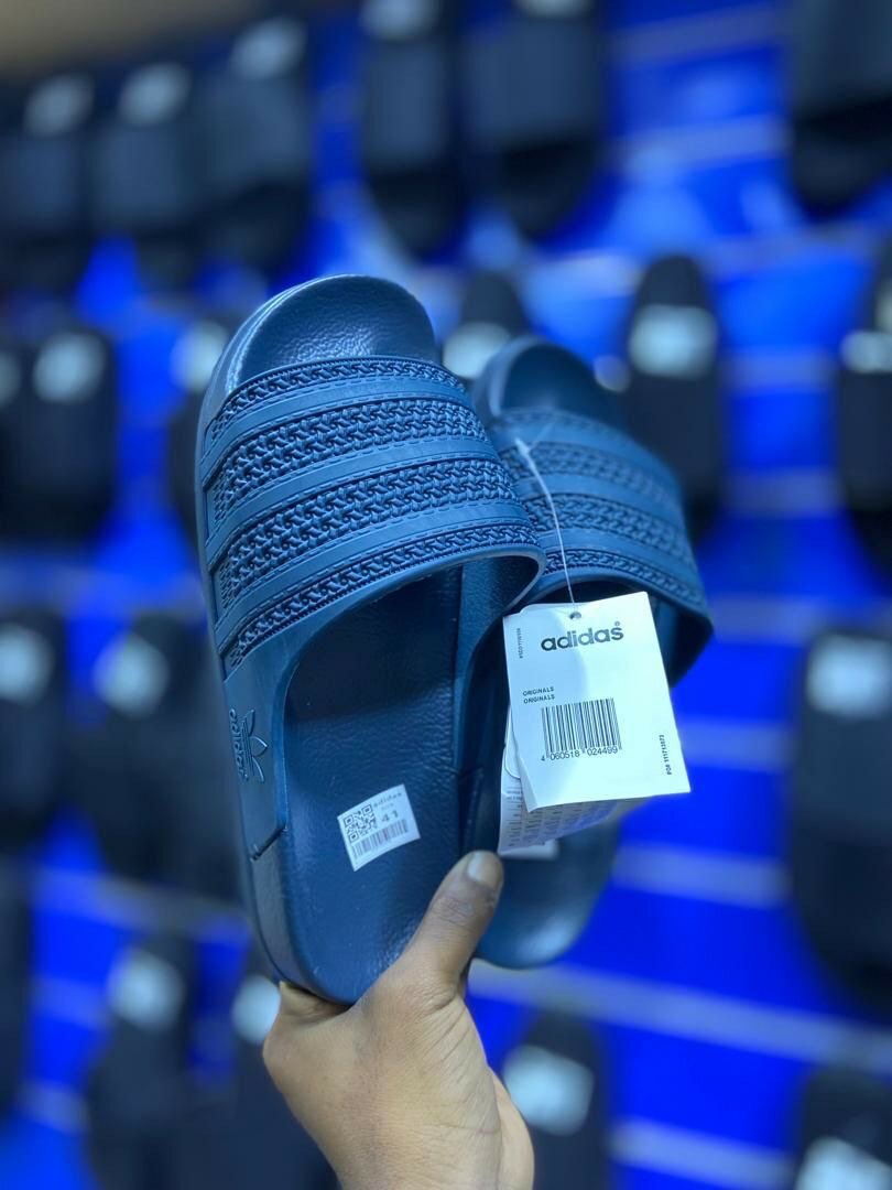 Adilette slides