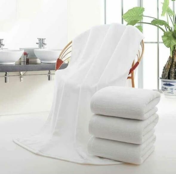 3 SERVIETTE BLANCHE COTON TRÈS BONNES QUALITÉ