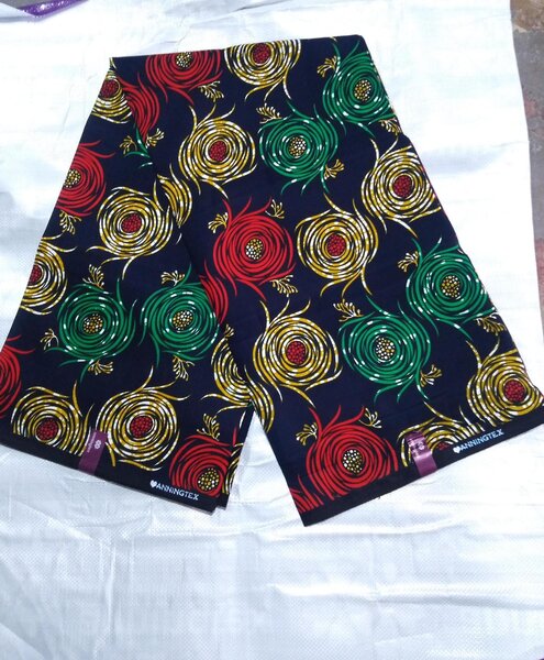 Tissu African print jaune rouge vert