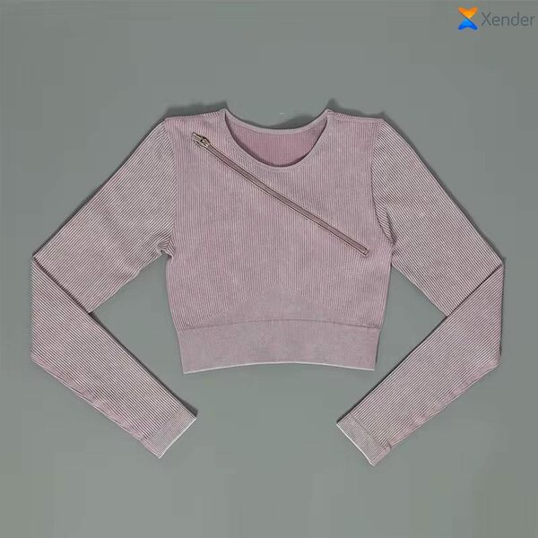 Pull court zippé femme