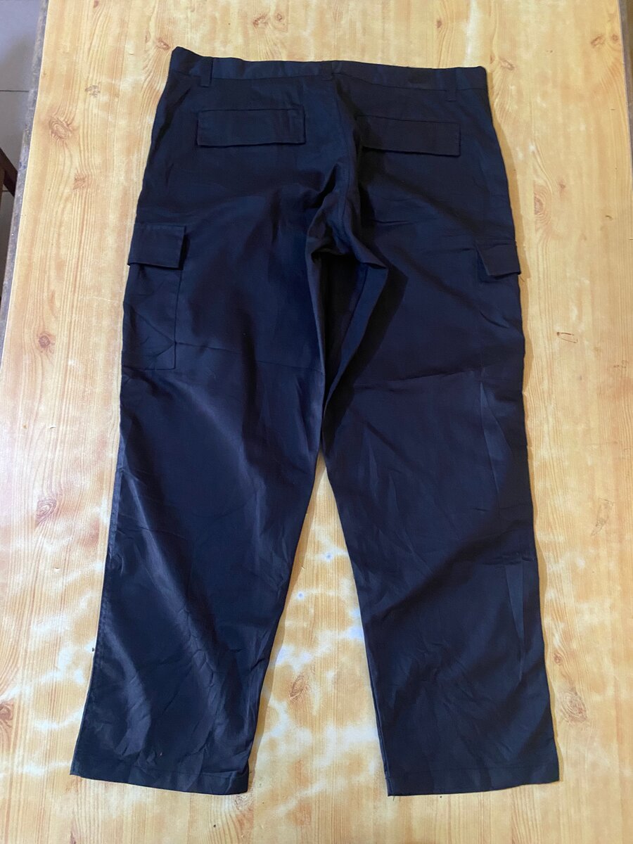 Pantalon cargo noir pure UNEEK