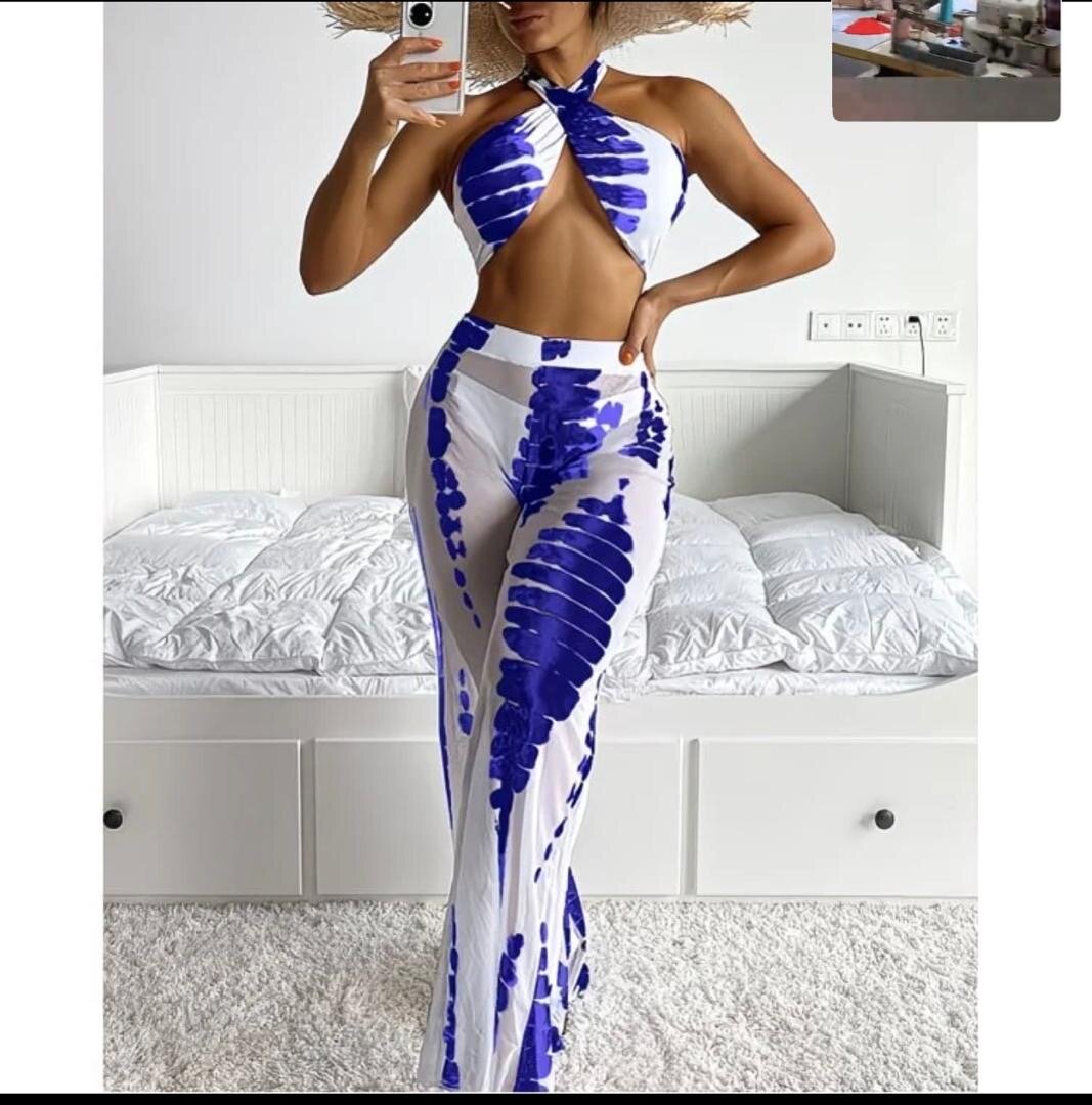 Nuisette en dentelle rouge