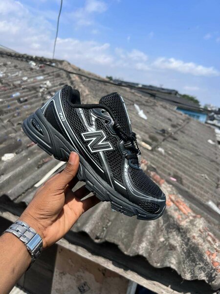 New balance 740