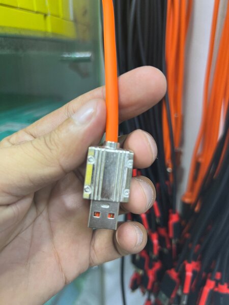 3 in 1 Metal cable with light  good price