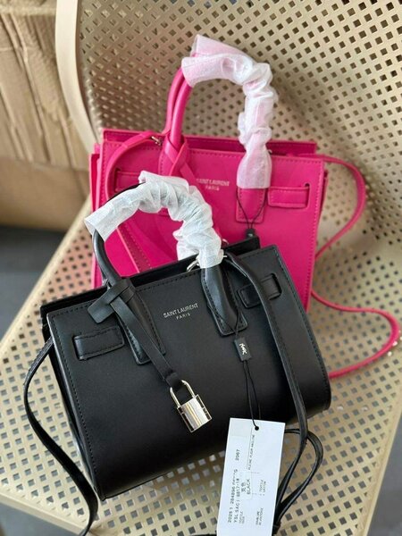 Sacs à main saint Laurent ️