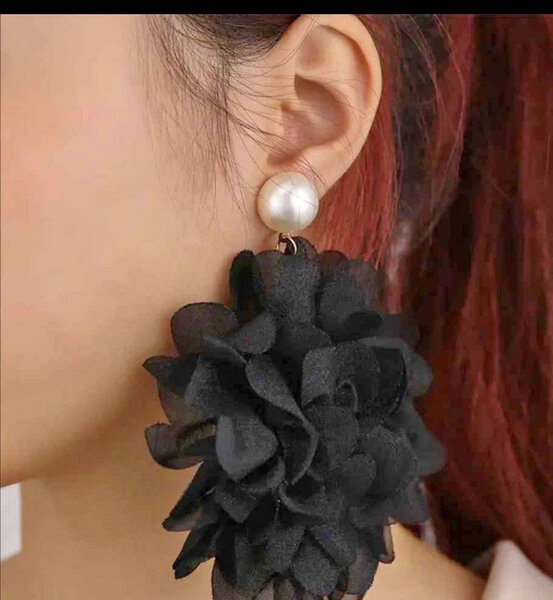 Boucles d'oreilles fleurs en organza
