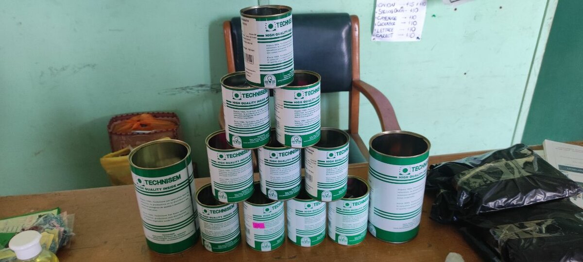 Seeds (repackaged) and seedlings