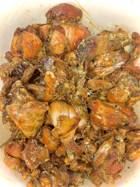 Poulet doré avec attiéké