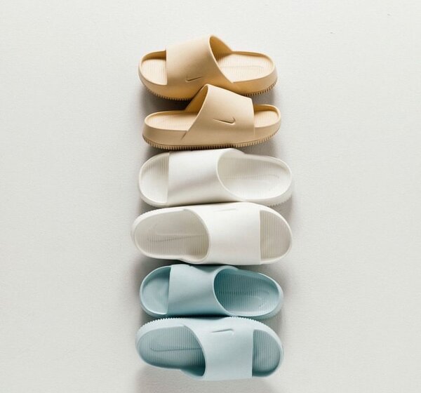 Nike Calm Slide