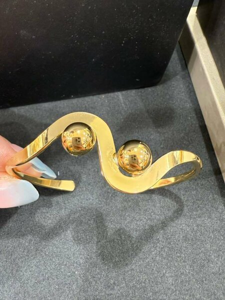 Bracelet doré design