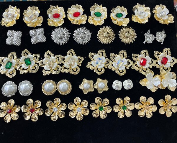 Earrings for occasions
