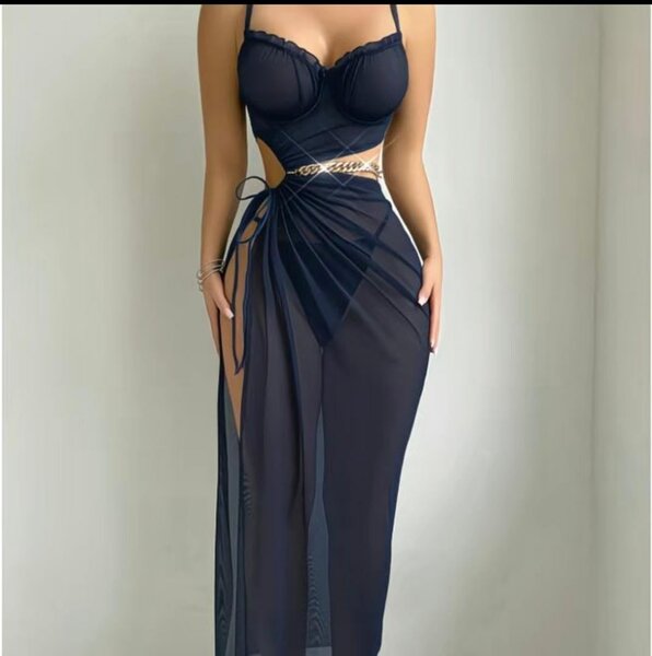 Robe de soirée noire transparente