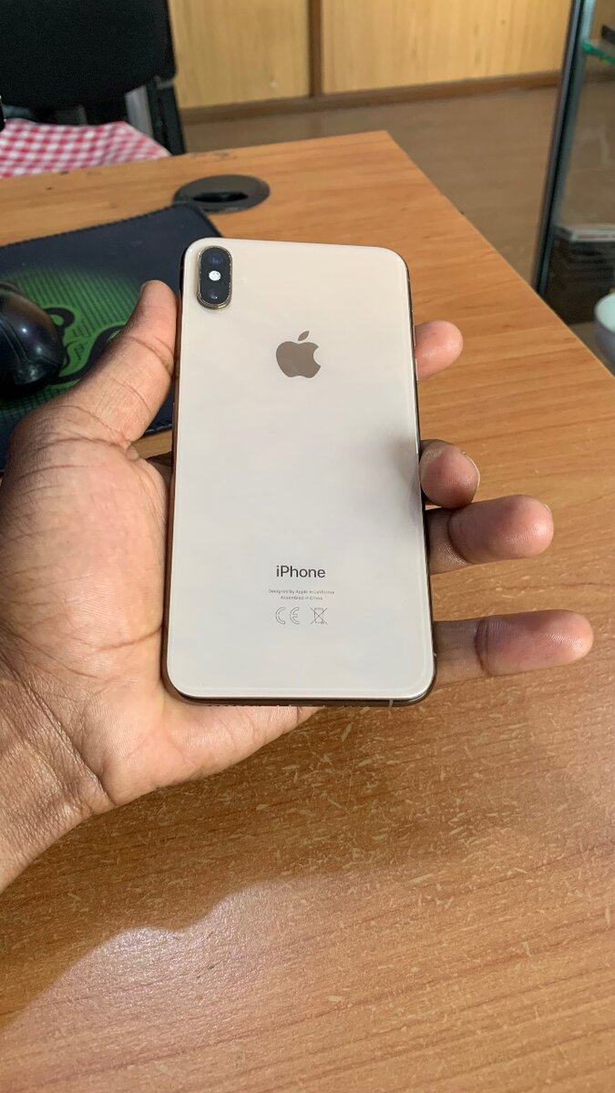 iPhone XS Max 512GB U.K