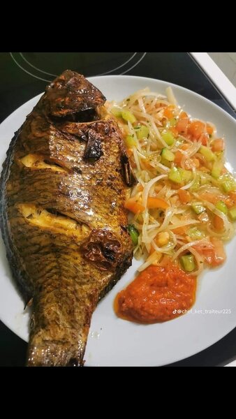 Poisson grillé exotique