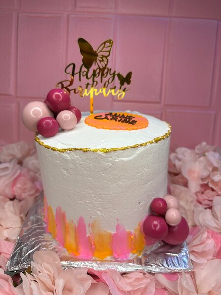 Gâteau d'anniversaire élégant