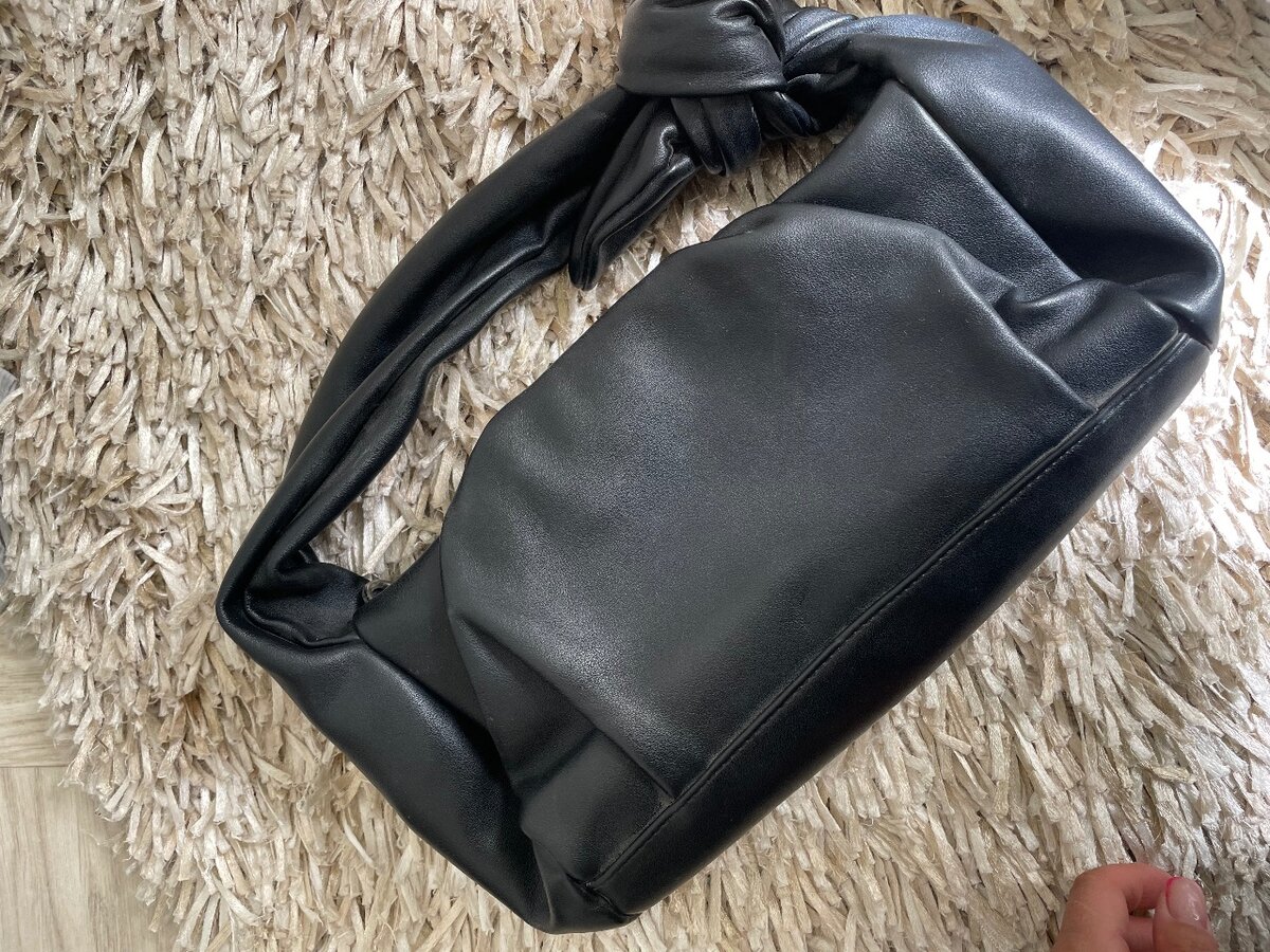 Сумка багет от Love rebublic