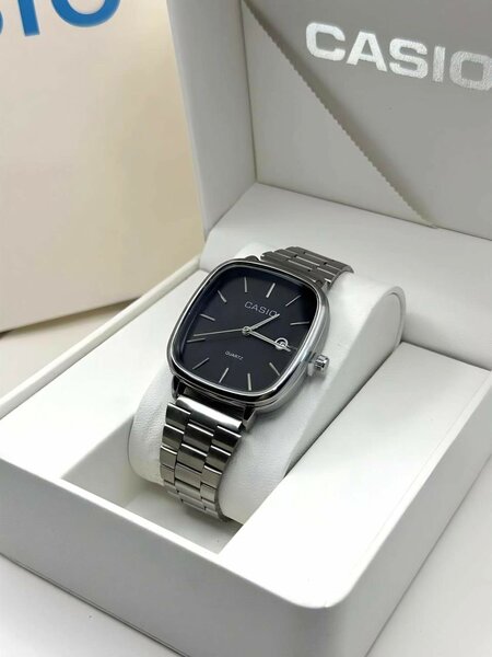 Montre Casio Élégante