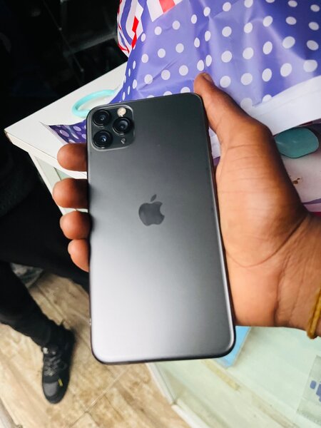 iPhone 11 Pro Max 256gb no face