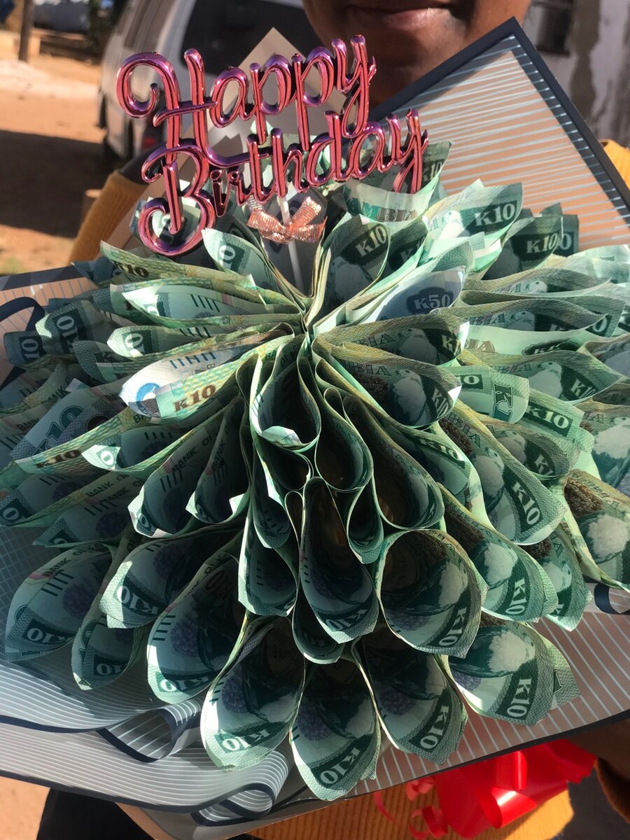 Ruwezi money bouquet