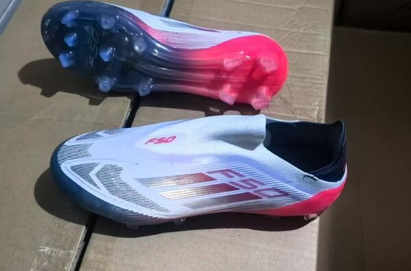 CRAMPON DE FOOTBALL F50