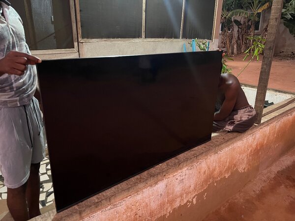 Samsung smart  65 inches