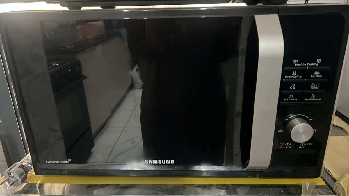 Samsung Microwave Oven 23kg