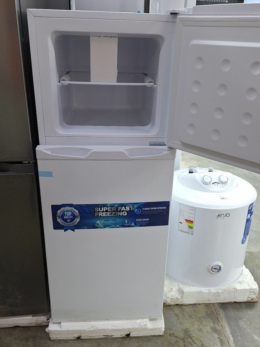 Холодильник  Aucma