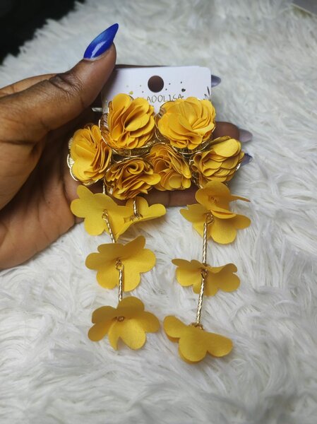Boucles d'oreilles florales pendantes