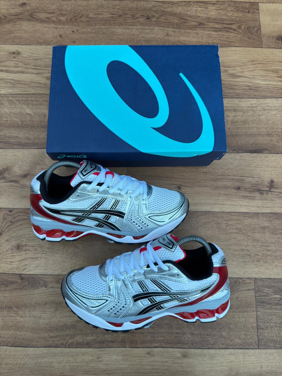 Chaussures de course Asics