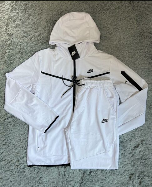Nike tech fleece Size M and L