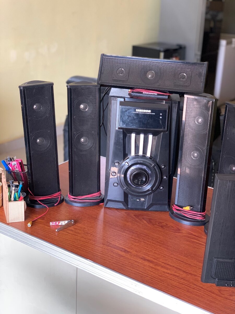 Samsound Home theatre.