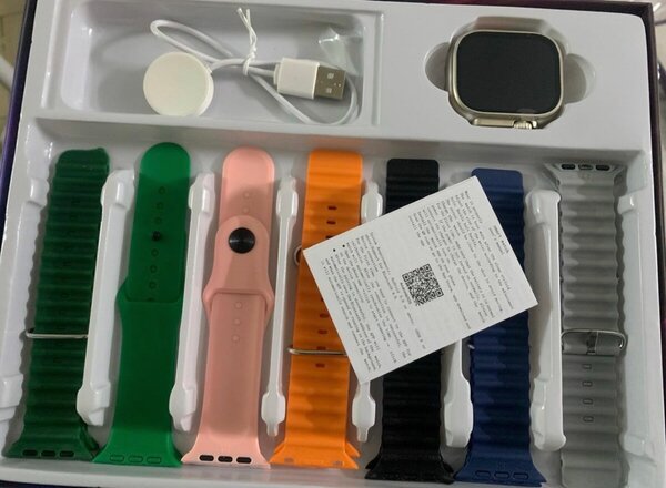 Montre intelligente avec bracelets