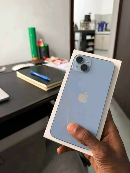 iPhone 13 bleu
