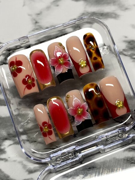 Ongles Faux Art Floral