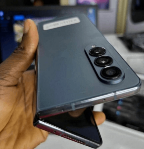 Samsung Galaxy Z Fold5  512gb