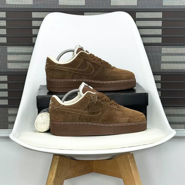 Sneakers en daim marron