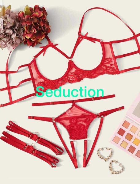 Lingerie rouge